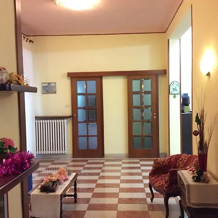 Hotel Anna 3*